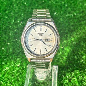 Rare Vintage Seiko 5 Automatic Watch – 17 Jewels - 100% Authentic